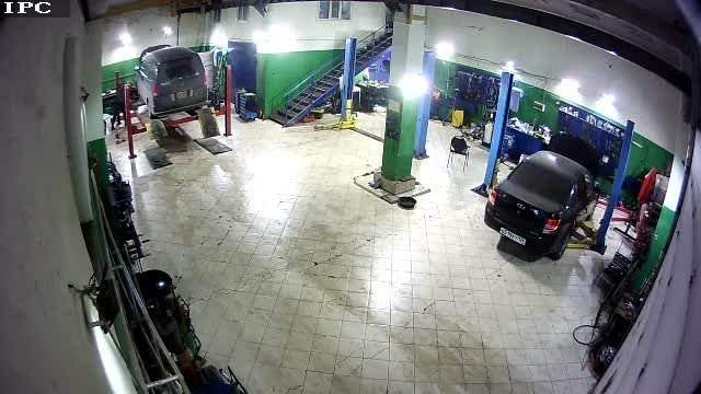 Krasnoyarsk Auto Repair Yard