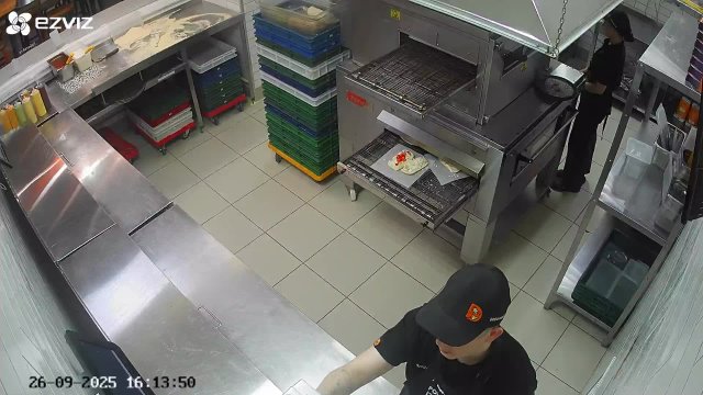 Mira Avenue Street Scene, Naberezhnye Chelny