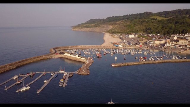 Lyme Regis Seaside Harbor Views