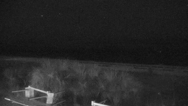 Moonspinner Beach Shoreline View