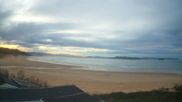 Loredo Beach Waves and Shores