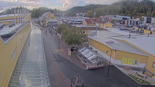 Ullared Gekås Store Entrance Buzz